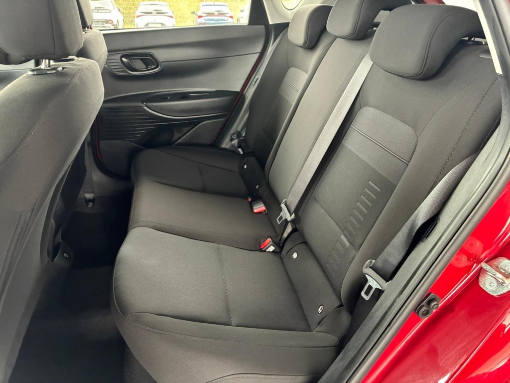 HYUNDAI Bayon Comfort 1.2 GDI 79 PS 5MT - ref: 7-59130 - Photo 6