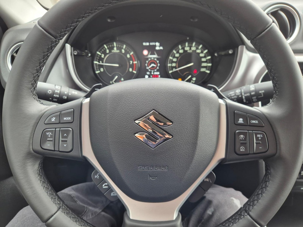 SUZUKI Vitara Comfort+ 1.4 Gasoline 110hp 4x4 - ref: 7-59281 - Photo 15