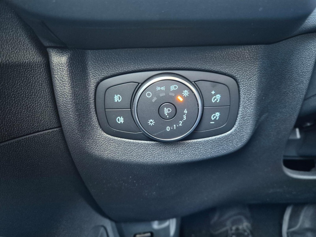 FORD Tourneo 1.0 Gasoline 125hp - ref: 7-59852 - Photo 15