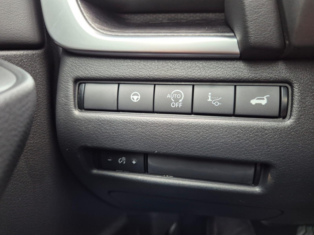 NISSAN Qashqai 1.3 Gasoline 158hp - ref: 7-60010 - Photo 18