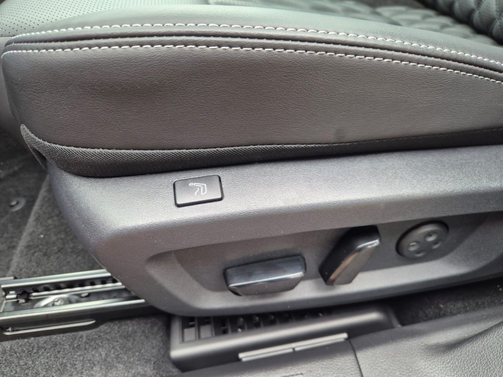 NISSAN Qashqai 1.3 Gasoline 158hp - ref: 7-60012 - Photo 17