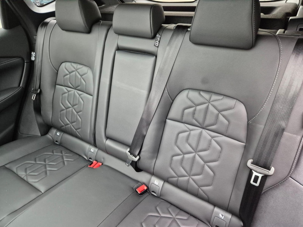 NISSAN Qashqai 1.3 Gasoline 158hp - ref: 7-60015 - Photo 15