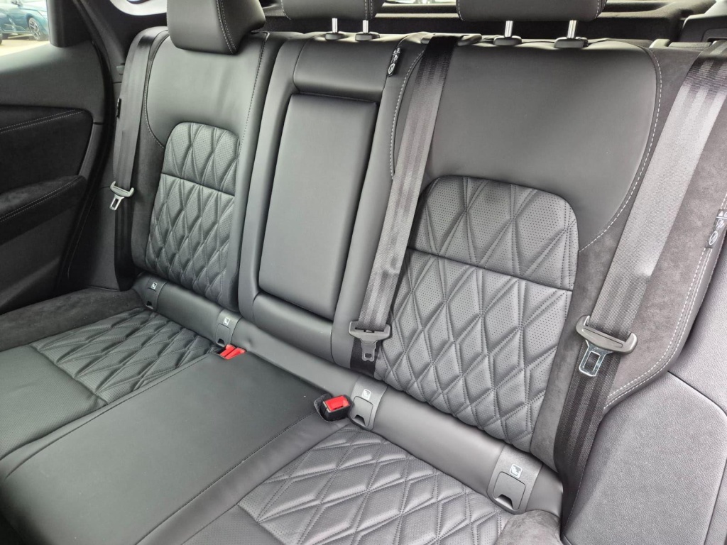 NISSAN Qashqai 1.3 Gasoline 158hp - ref: 7-60019 - Photo 16