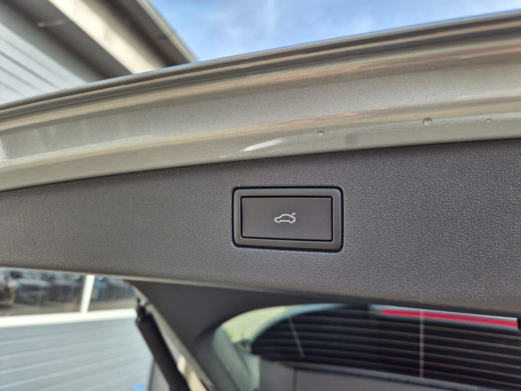 VOLKSWAGEN Tiguan 1.5 Hybrid 204hp - ref: 7-60024 - Photo 10