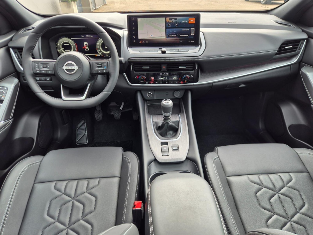 NISSAN Qashqai 1.3 Gasoline 140hp - ref: 7-60026 - Photo 13