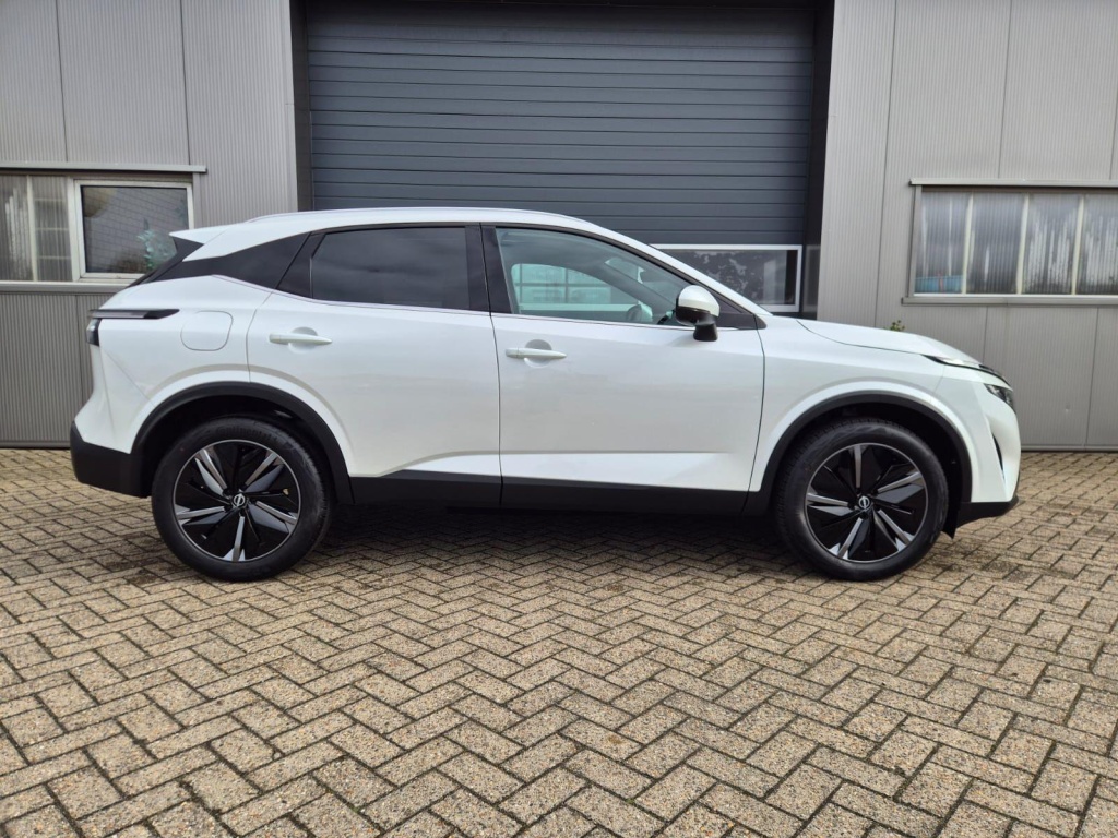 NISSAN Qashqai 1.3 Gasoline 140hp - ref: 7-60026 - Photo 6