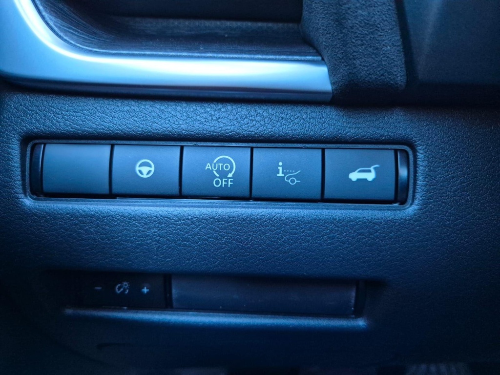 NISSAN Qashqai 1.3 Gasoline 158hp - ref: 7-60027 - Photo 18