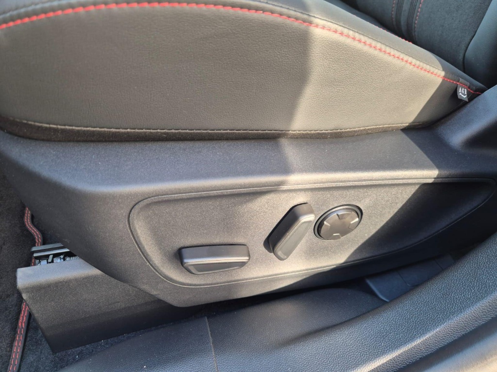 FORD Kuga ST-Line 2.5 Hybrid 242hp - ref: 7-60060 - Photo 19