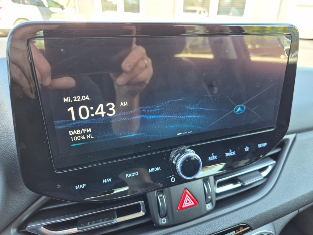 HYUNDAI i30 1.6 Gasoline 150hp - ref: 7-60193 - Photo 17