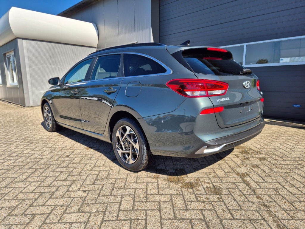 HYUNDAI i30 1.6 Gasoline 150hp - ref: 7-60193 - Photo 3