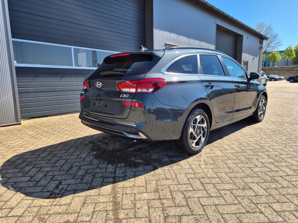 HYUNDAI i30 1.6 Gasoline 150hp - ref: 7-60193 - Photo 5