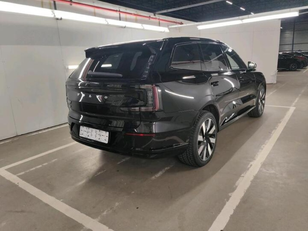 VOLVO EX90 EX 90 Twin Motor AWD Ultra 7-Sitzer 111kWh Elektro 408hp AWD - ref: 7-60244 - Photo 3