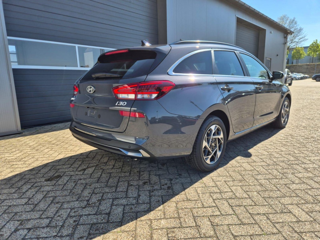 HYUNDAI i30 1.6 Gasoline 150hp - ref: 7-60285 - Photo 5