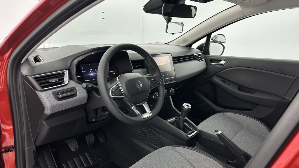 RENAULT Clio V(2) 1.5 dCi 100ch Evolution Auto-Ecole Pimas - ref: 8-GLI00000575 - Photo 6