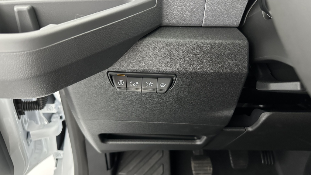 NISSAN Interstar III L3H2 3t5 2.0 dCi 150ch Tekna - ref: 8-GLI00000645 - Photo 15