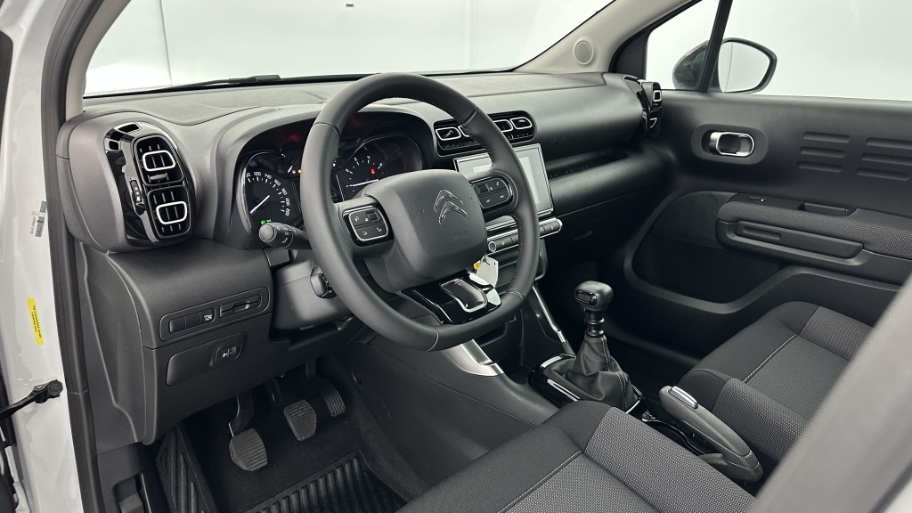 CITROEN C3 Aircross 1.2 PureTech 110ch YOU - ref: 8-GLI00000796 - Photo 6