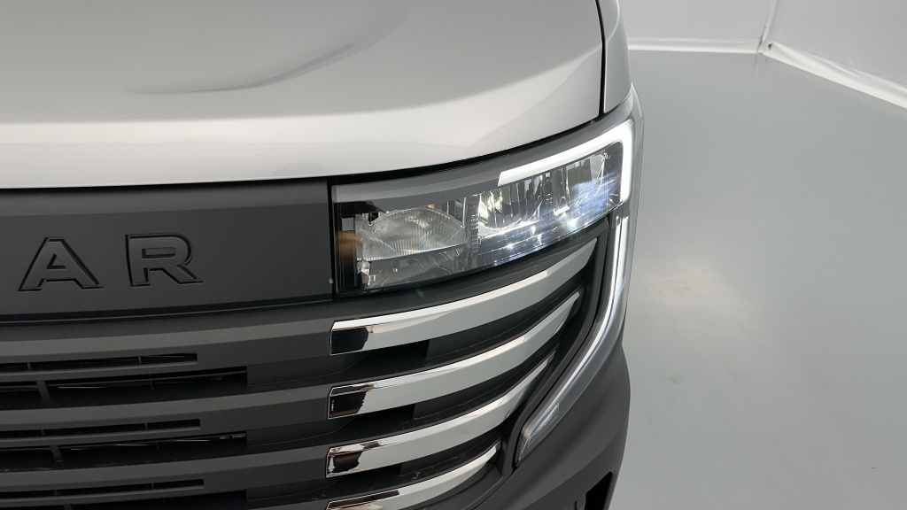 NISSAN Interstar III L3H2 3t5 2.0 dCi 150ch Tekna - ref: 8-GLI00000804 - Photo 17