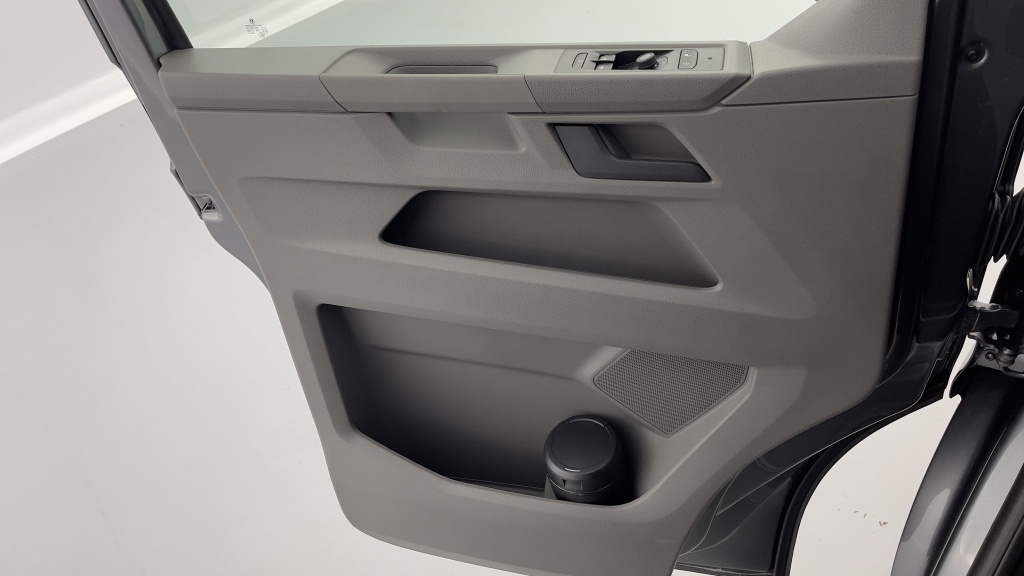 VOLKSWAGEN Transporter T 6.1 PROCAB L1 2.0 TDI 150ch Business Plus DSG7 - ref: 8-GLI00001086 - Photo 13