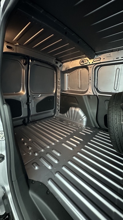 PEUGEOT Partner M 650 1.5 BlueHDi 130ch 4WD by DANGEL - ref: 8-GLI00001118 - Photo 8