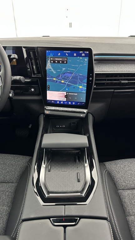 RENAULT Espace VI E-Tech full hybrid 200ch Techno - ref: 8-GLI00001583 - Photo 16