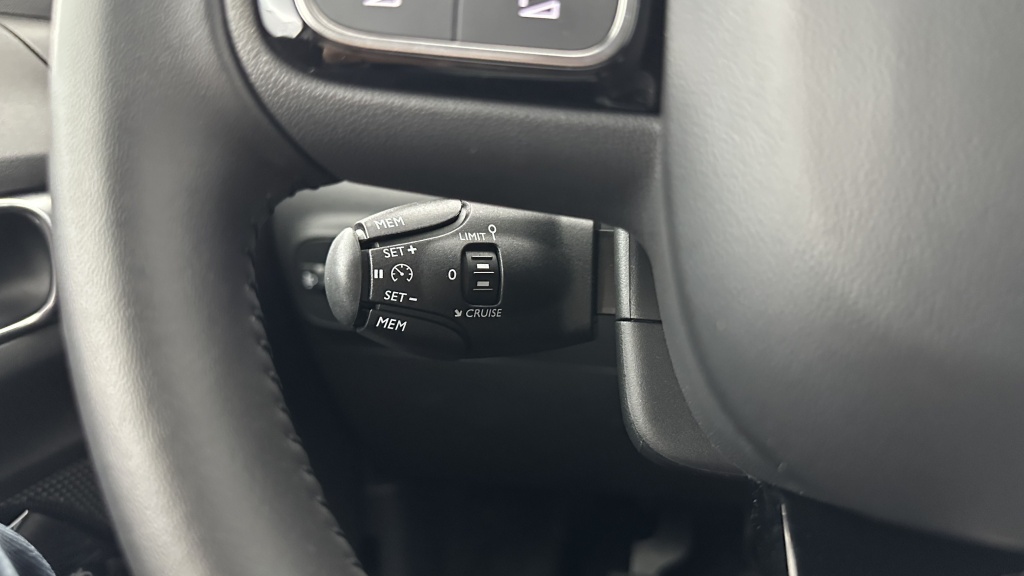 CITROEN C3 III 1.2 PureTech 110ch Shine - ref: 8-GLI00001807 - Photo 20