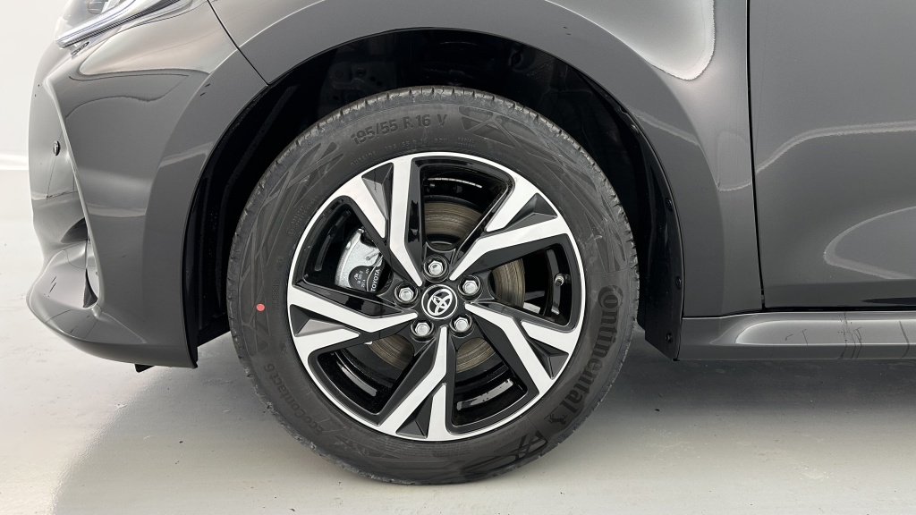 TOYOTA Yaris Hybride 116h Design e-CVT - ref: 8-GLI00001815 - Photo 11