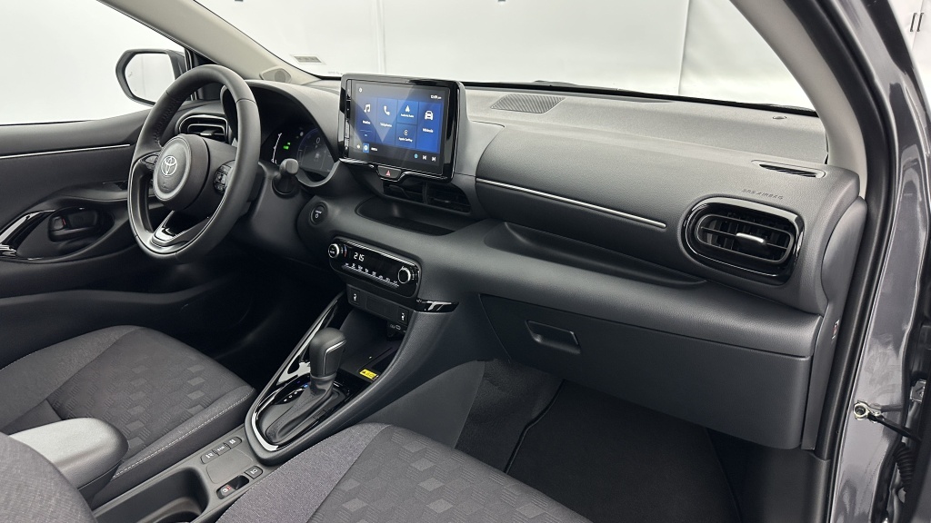 TOYOTA Yaris Hybride 116h Design e-CVT - ref: 8-GLI00001821 - Photo 8