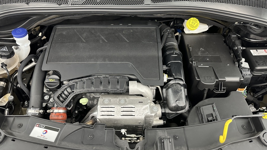 CITROEN C3 III 1.2 PureTech 110ch Shine - ref: 8-GLI00002487 - Photo 11