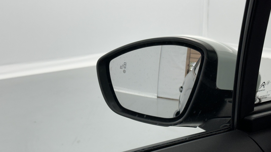 CITROEN C3 III 1.2 PureTech 110ch Shine - ref: 8-GLI00002487 - Photo 18