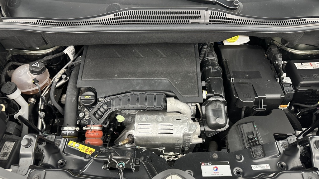 CITROEN C3 Aircross 1.2 PureTech 110ch Plus - ref: 8-GLI00002570 - Photo 11