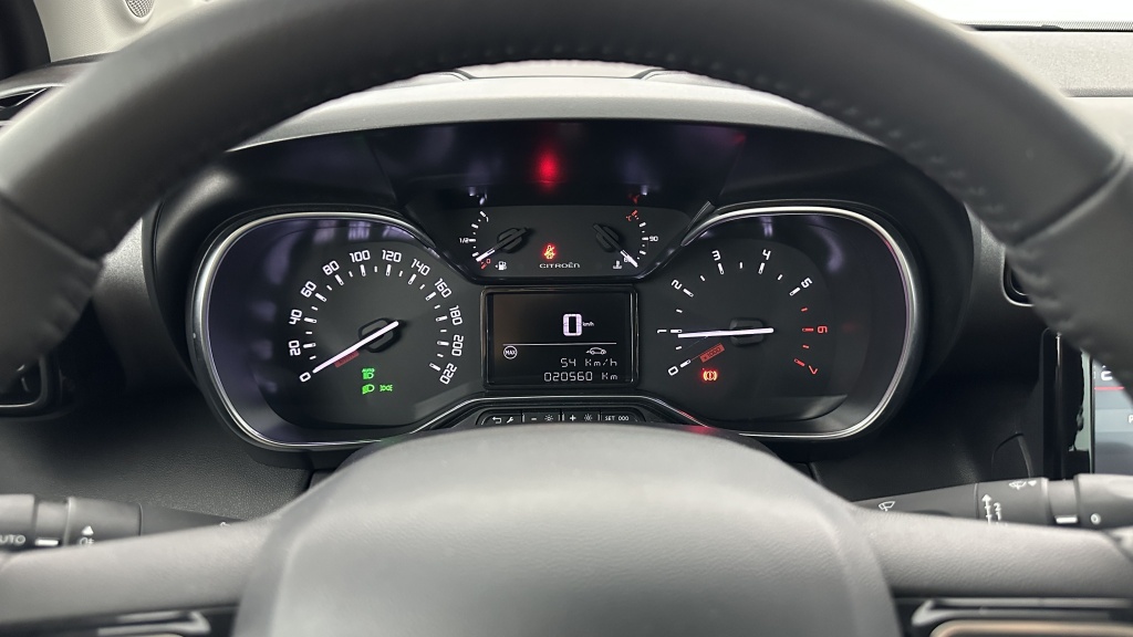 CITROEN C3 Aircross 1.2 PureTech 110ch Plus - ref: 8-GLI00002570 - Photo 14