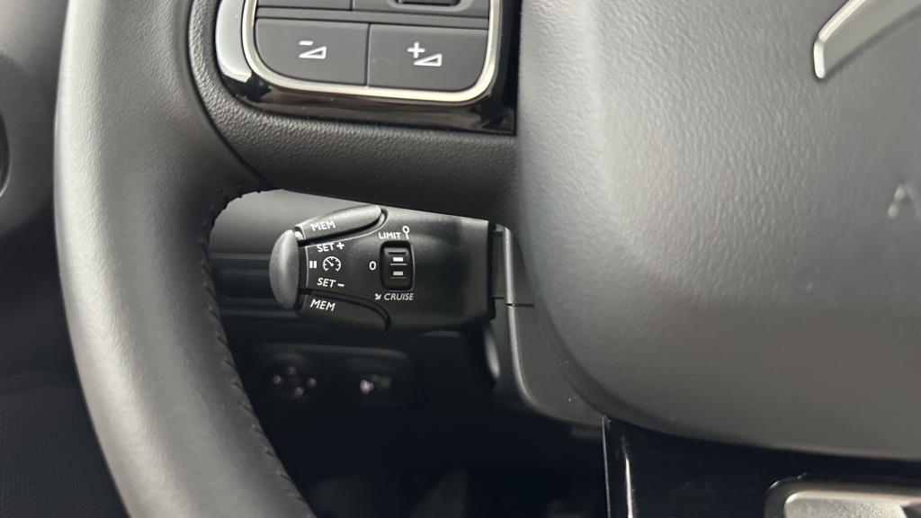 CITROEN C3 Aircross 1.2 PureTech 110ch Plus - ref: 8-GLI00002570 - Photo 19