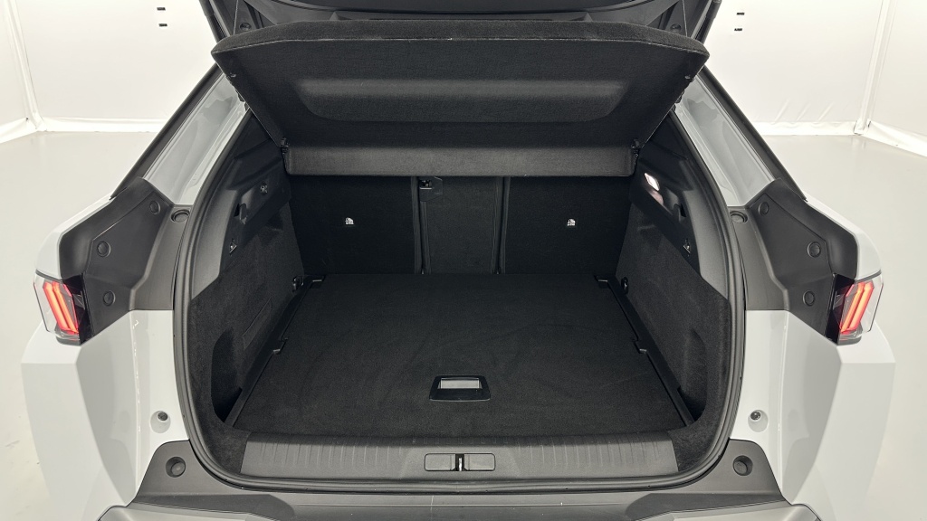 PEUGEOT 3008 1.2 Hybrid 136ch Allure e-DCS6 - ref: 8-GLI00002587 - Photo 10