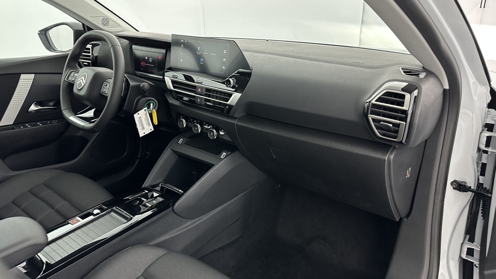 CITROEN C4 1.2 Hybride 145ch Plus e-DCS6 - ref: 8-GLI00002597 - Photo 8