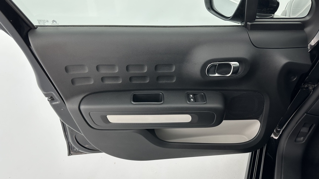 CITROEN C3 III 1.2 PureTech 110ch Plus - ref: 8-GLI00002808 - Photo 12