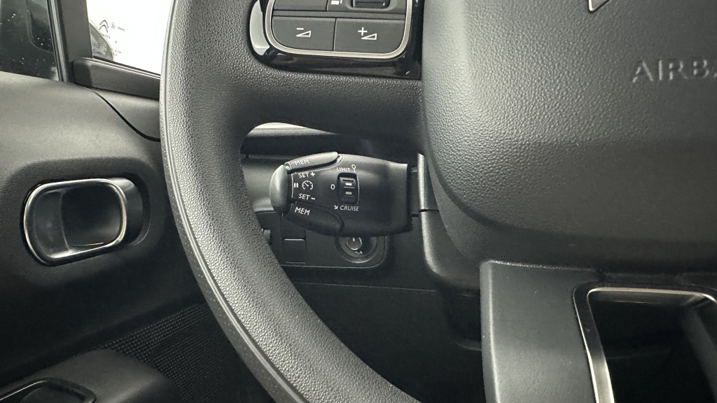 CITROEN C3 III 1.2 PureTech 110ch Plus - ref: 8-GLI00002808 - Photo 18