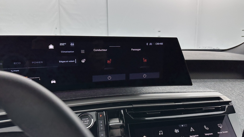 PEUGEOT 3008 1.2 Hybrid 136ch Allure e-DCS6 - ref: 8-GLI00002826 - Photo 20