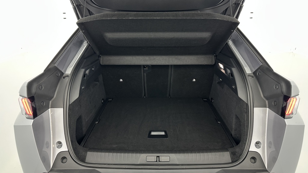 PEUGEOT 3008 1.2 Hybrid 136ch Allure e-DCS6 - ref: 8-GLI00002828 - Photo 10