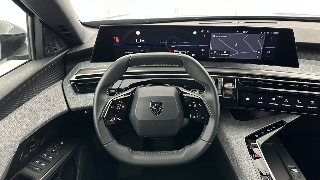 PEUGEOT 3008 1.2 Hybrid 136ch Allure e-DCS6 - ref: 8-GLI00002831 - Photo 13