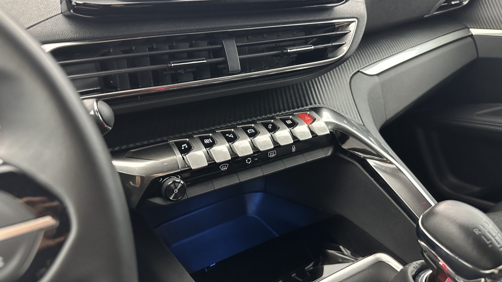 PEUGEOT 3008 1.2 PureTech 130ch Allure Pack - ref: 8-GLI00002874 - Photo 20