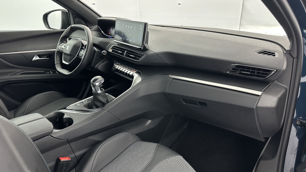 PEUGEOT 3008 1.2 PureTech 130ch Allure Pack - ref: 8-GLI00002874 - Photo 8