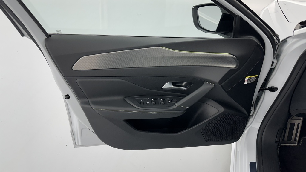 PEUGEOT 308 1.5 BlueHDi 130ch GT EAT8 - ref: 8-GLI00002894 - Photo 13