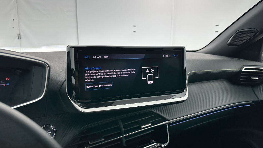 PEUGEOT 2008 II(2) 1.2 Hybrid 136ch GT e-DCS6 - ref: 8-GLI00003075 - Photo 20