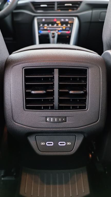 VOLKSWAGEN T-Roc 2.0 TDI 150ch Edition DSG7 - ref: 8-GLI00003119 - Photo 20