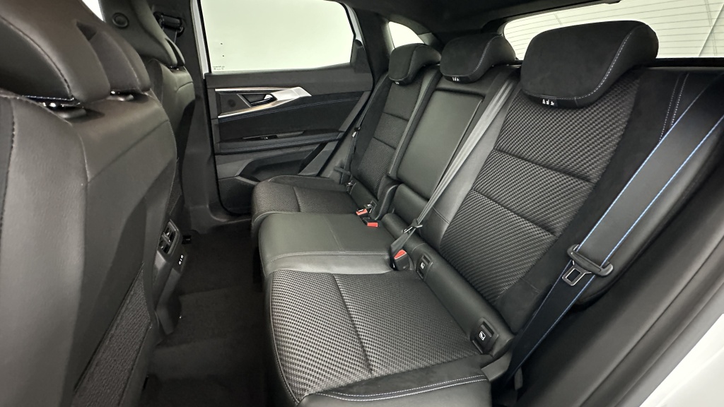 RENAULT Austral E-Tech full hybrid 200ch Techno esprit Alpine - ref: 8-GLI00005929 - Photo 9