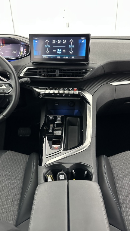 PEUGEOT 3008 1.2 Hybrid 136ch Allure Pack e-DCS6 - ref: 8-GLI00006267 - Photo 14