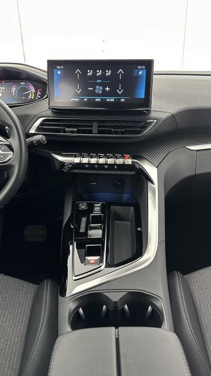 PEUGEOT 3008 1.2 Hybrid 136ch Allure Pack e-DCS6 - ref: 8-GLI00006268 - Photo 15