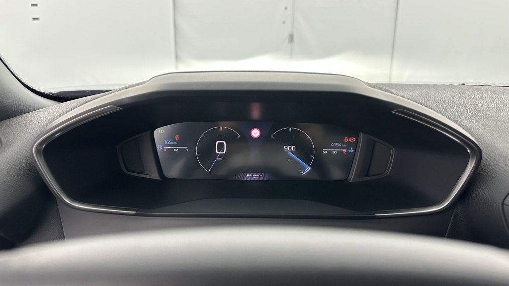 PEUGEOT 2008 1.2 PureTech 100ch Allure - ref: 8-GLI00006854 - Photo 13