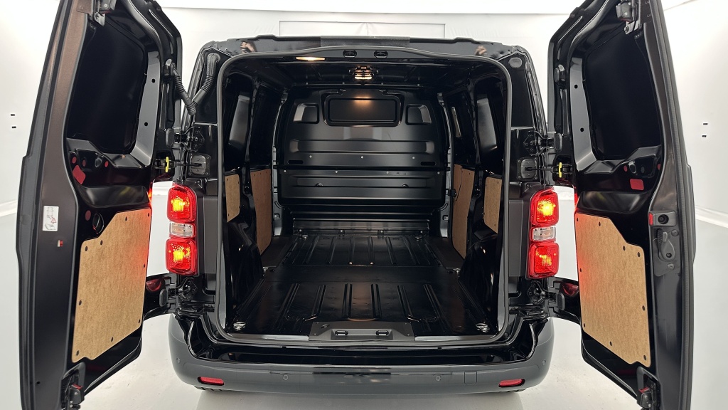 CITROEN Jumpy M 2.0 BlueHDi 180ch EAT8 - ref: 8-GLI00007495 - Photo 9