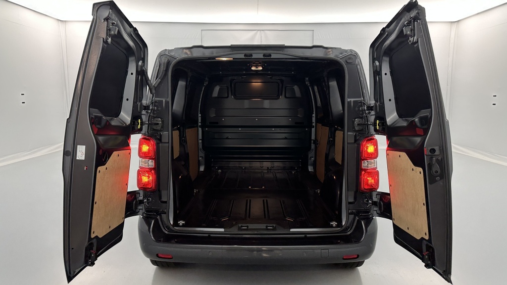 CITROEN Jumpy M 2.0 BlueHDi 180ch EAT8 - ref: 8-GLI00007497 - Photo 9